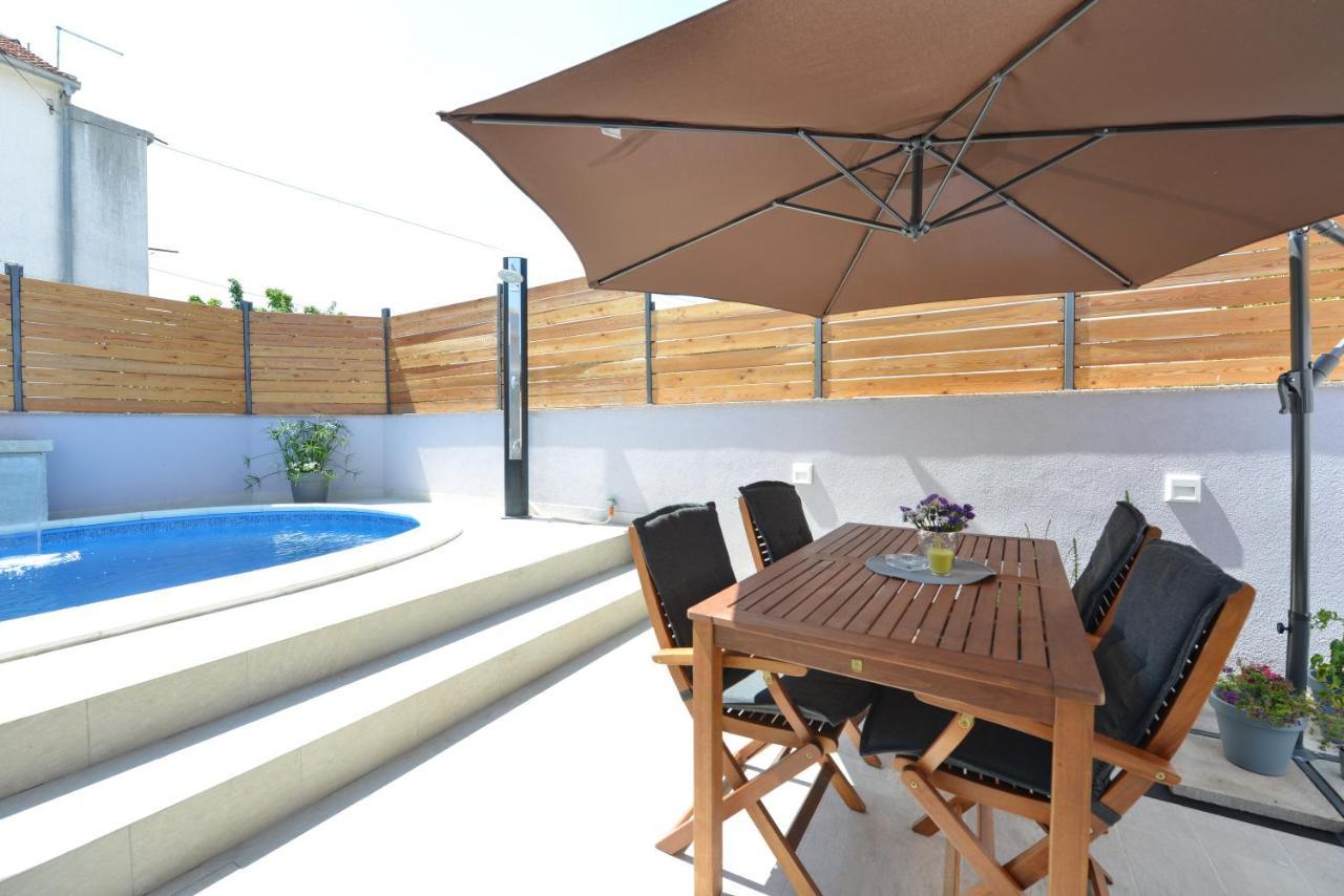 Pop&Rock Holiday House ซาดาร์ ภายนอก รูปภาพ