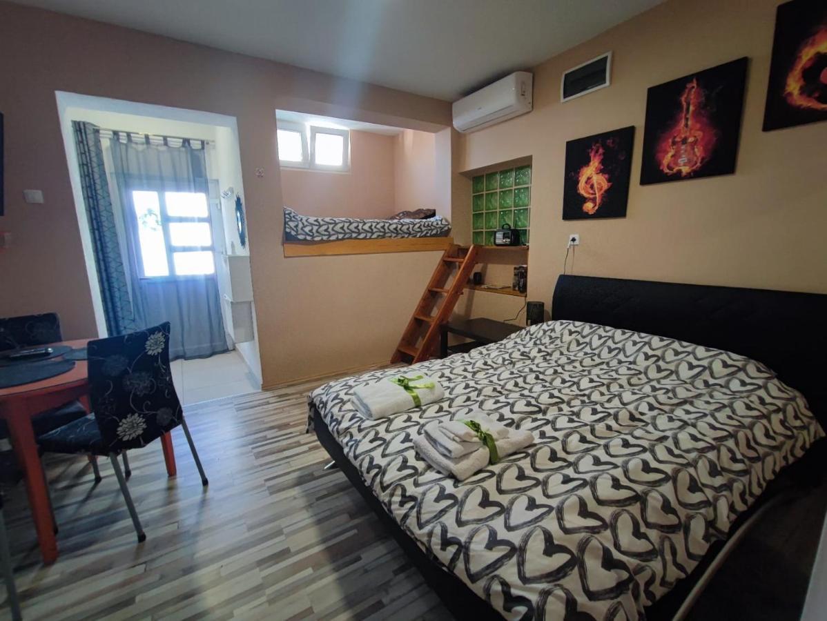 Pop&Rock Holiday House ซาดาร์ ภายนอก รูปภาพ